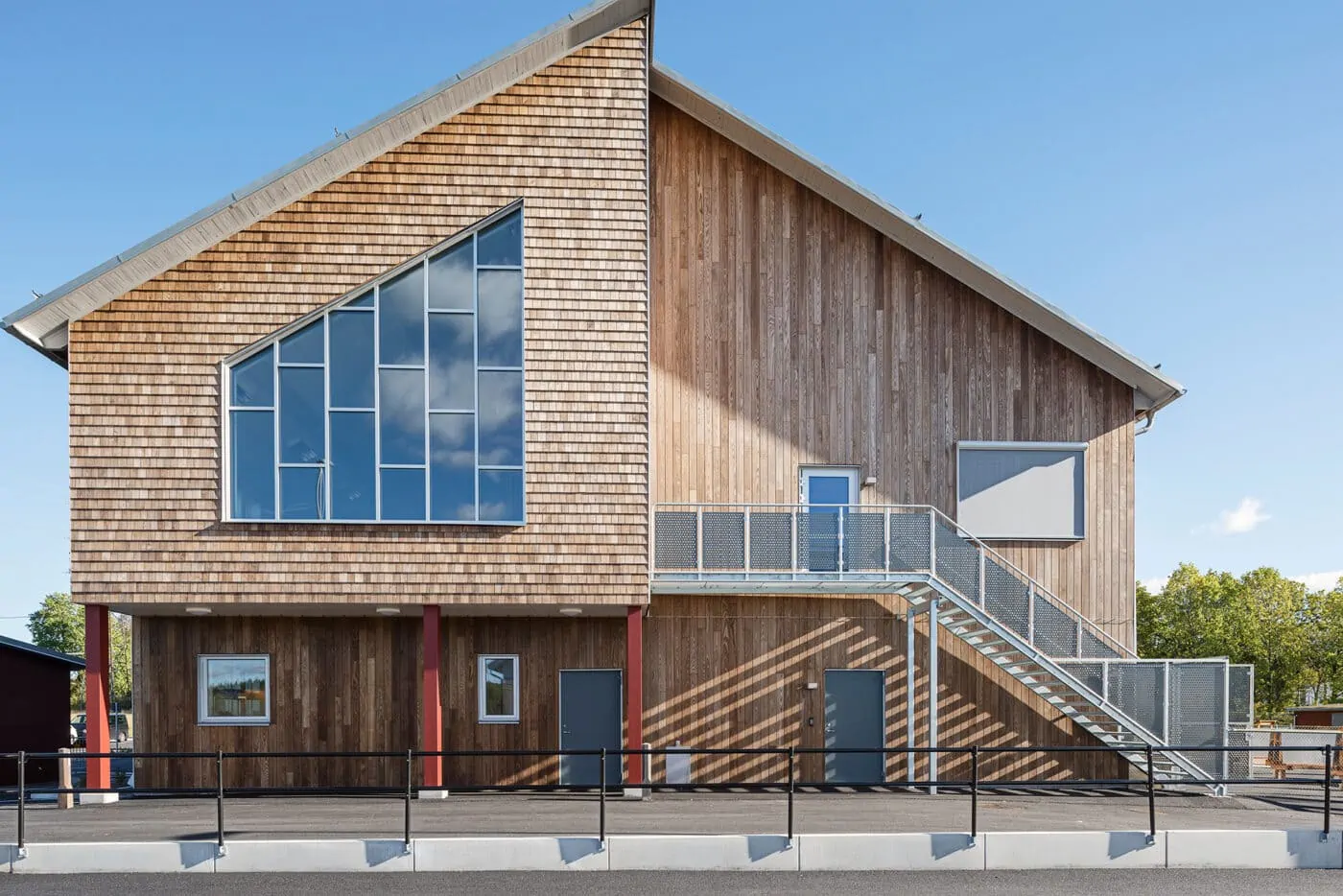 A Fa Előnyei Az Iskolaépítésben és Tervezésben